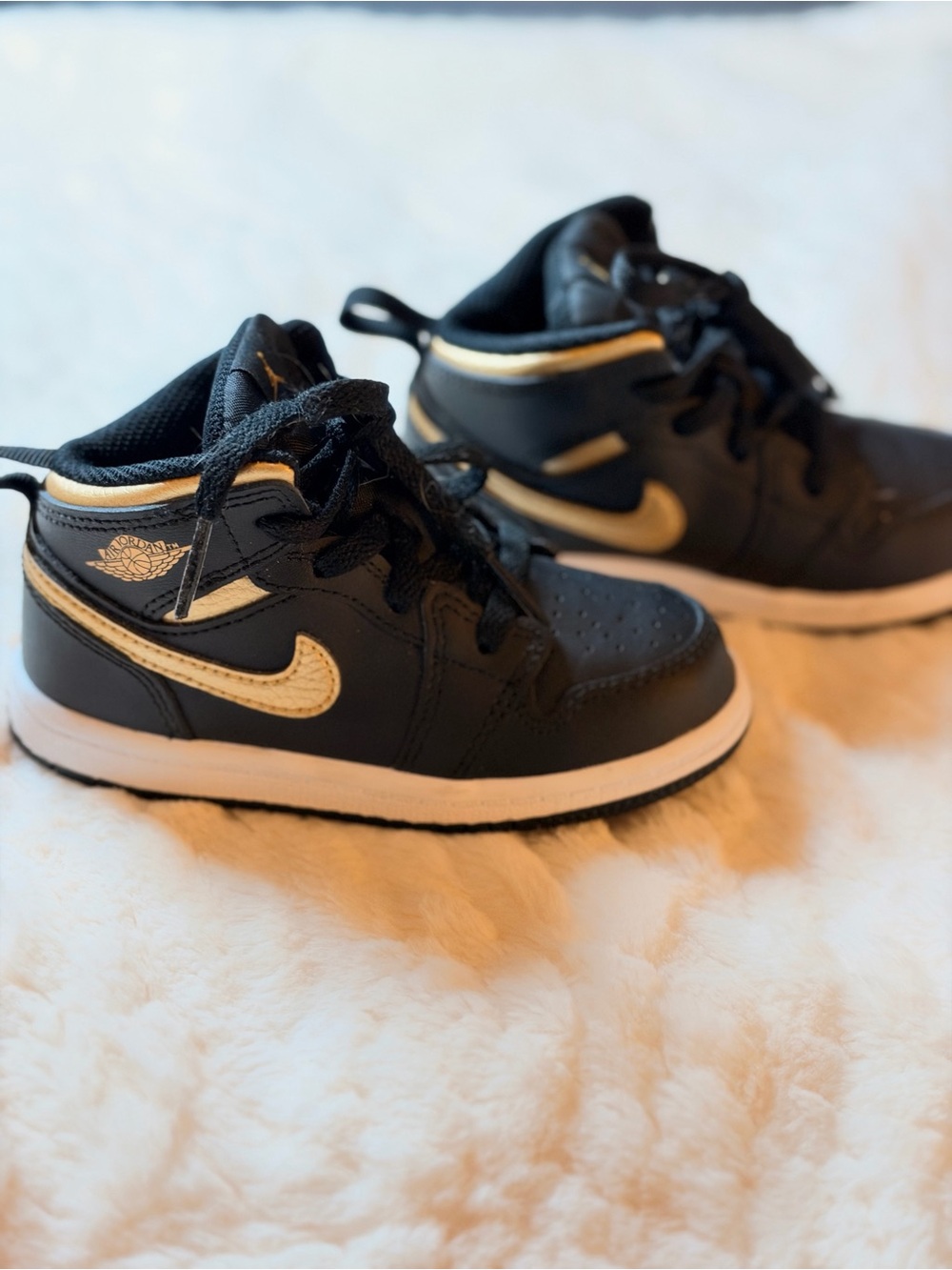 Air Jordan 1 Mid TD Black Metallic Gold Toddler Shoes Size 8C